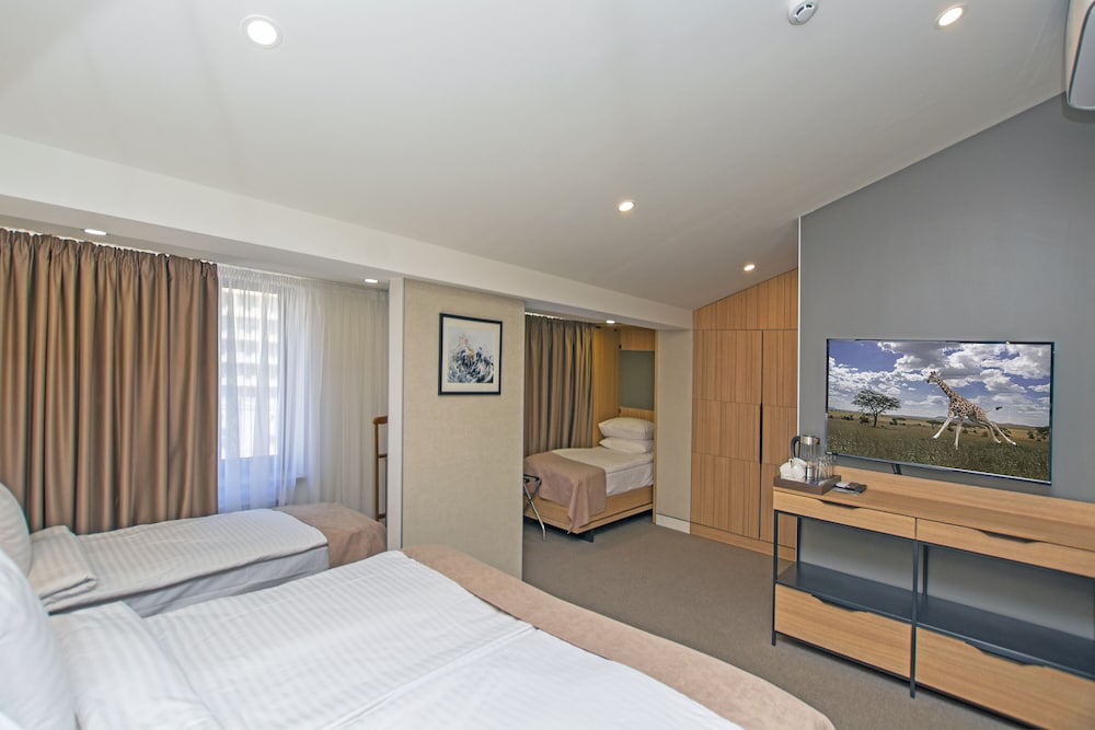 Superior Quadruple Room photo 3