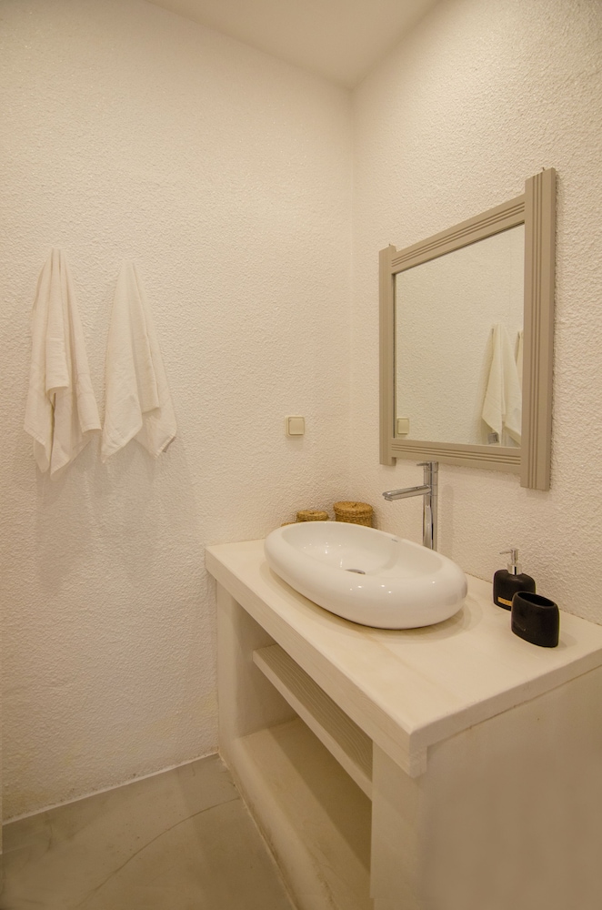 Superior Triple Room photo 3