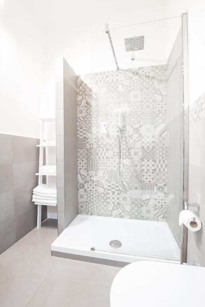 Executive Studio Suite