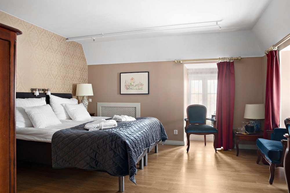 Superior Room, 1 Queen Bed, Non Smoking