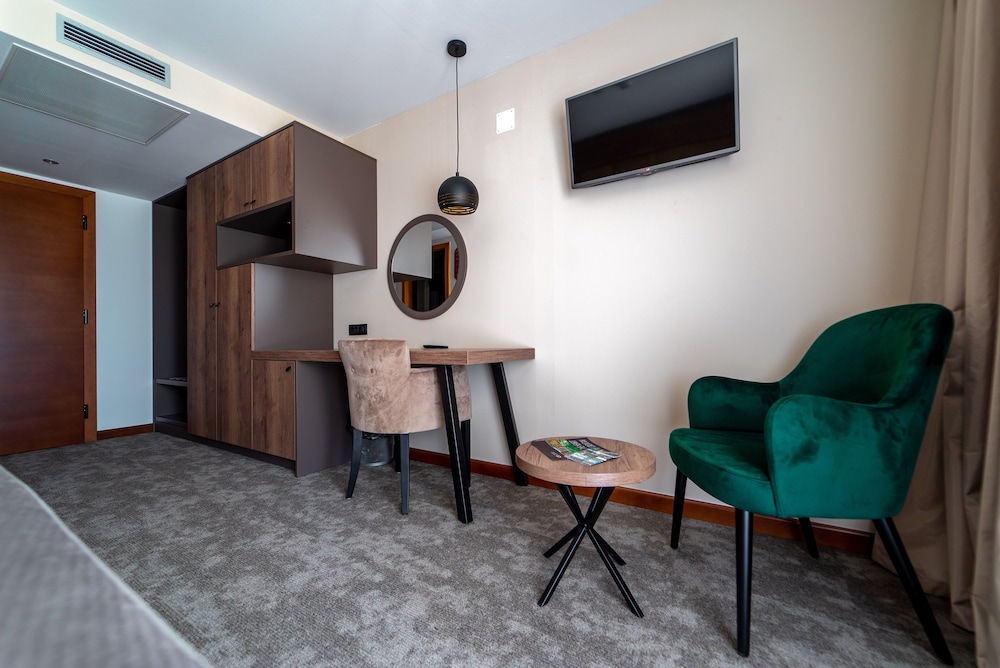 Deluxe Double or Twin Room, Balcony, Valley View photo 3