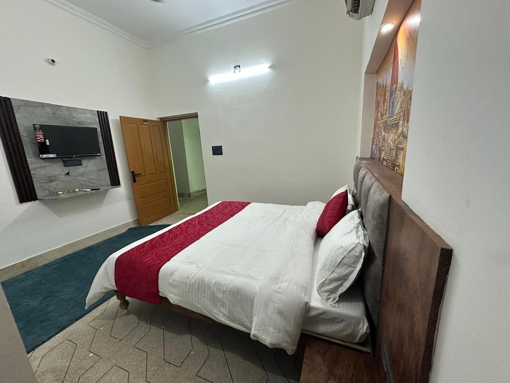 VIP Super Deluxe Room