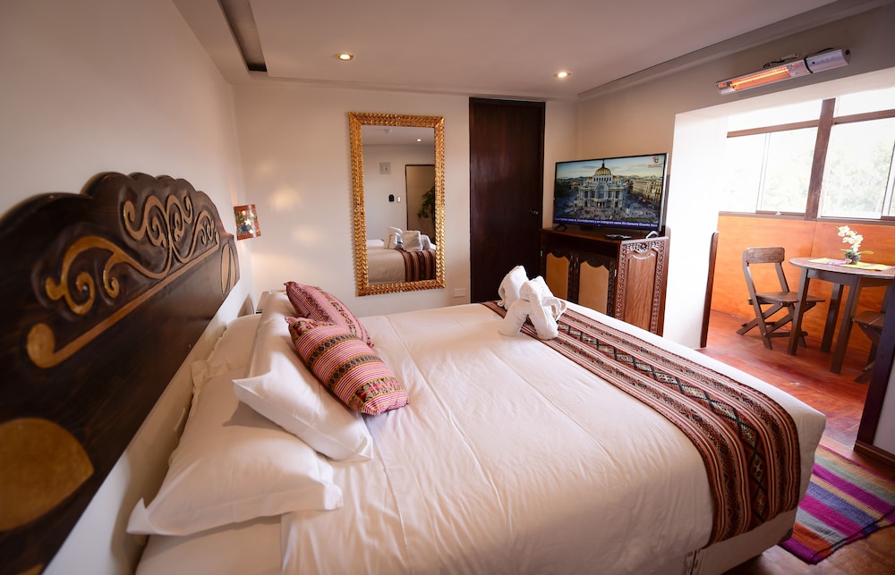 Classic Double Room, 1 Queen Bed, Private Bathroom photo 3