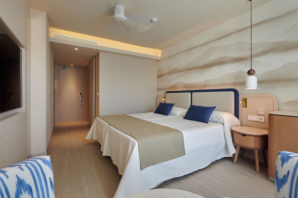 Double Room, Balcony, Partial Sea View - Photo 9