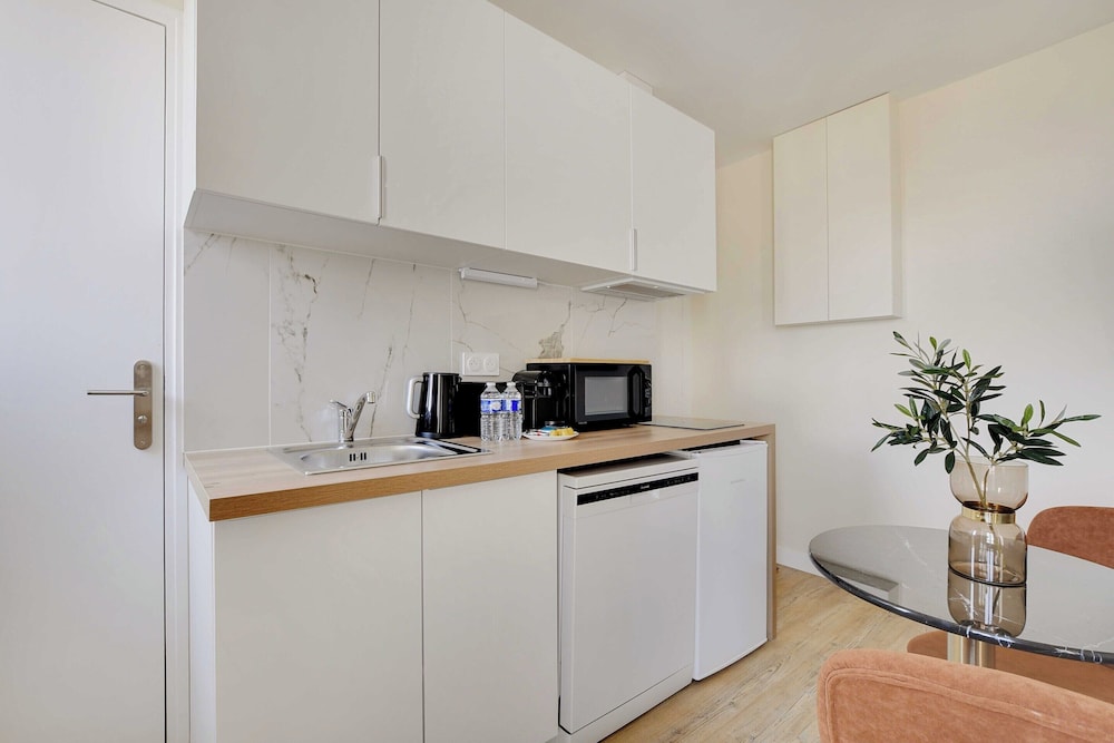 Apartment photo 3