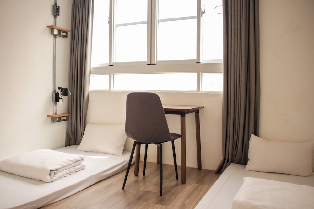 Basic Twin Room photo 2