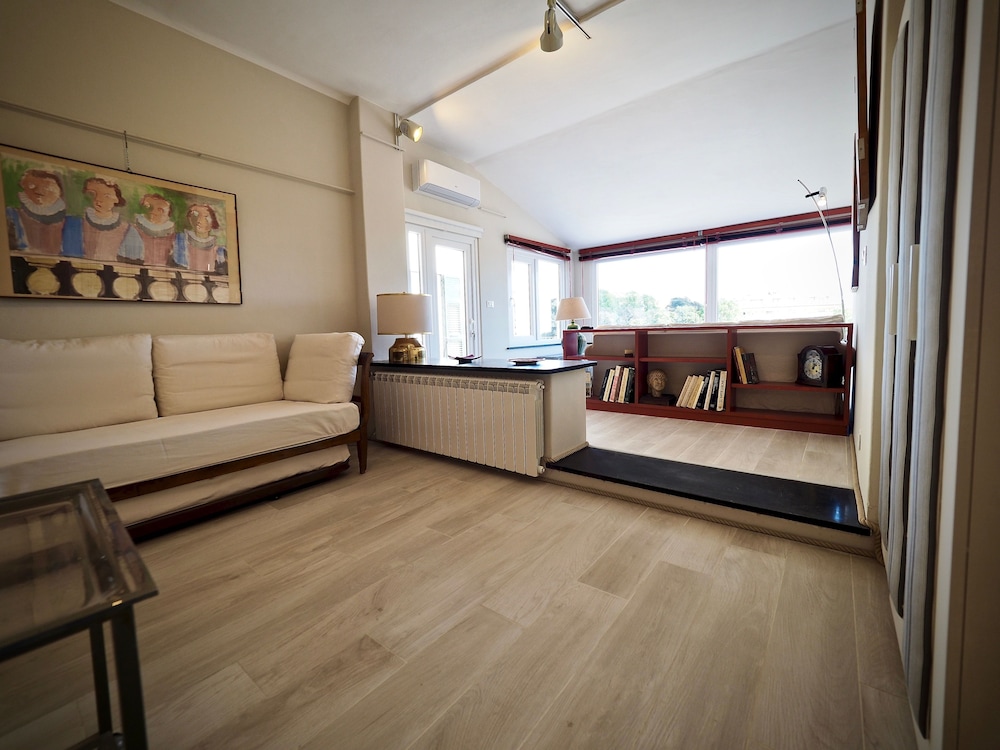Apartment, 2 Bedrooms photo 1