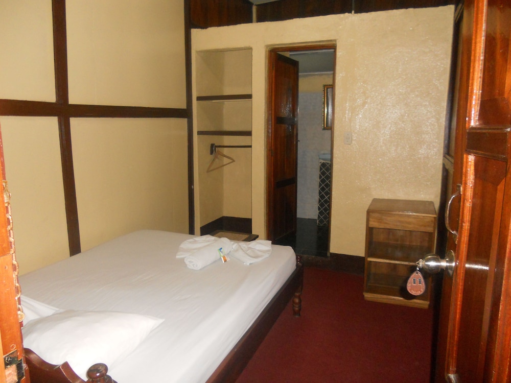 Economy Double Room, Private Bathroom photo 1