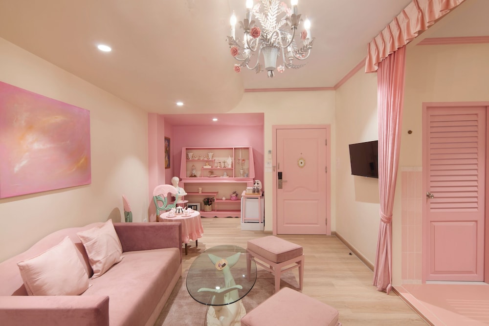 Suite, 2 Queen Beds photo 2