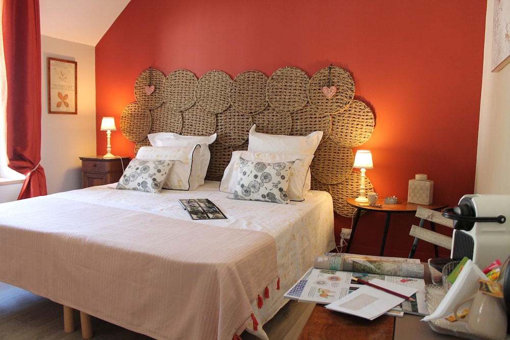 Standard Double or Twin Room photo 1