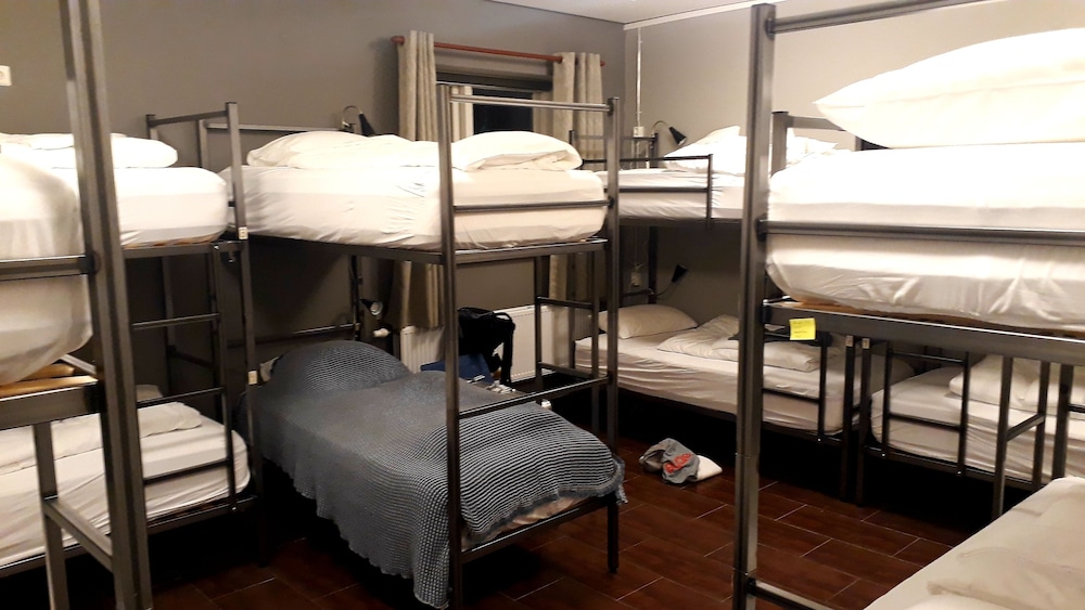 Shared Dormitory, Mixed Dorm, Shared Bathroom photo 1
