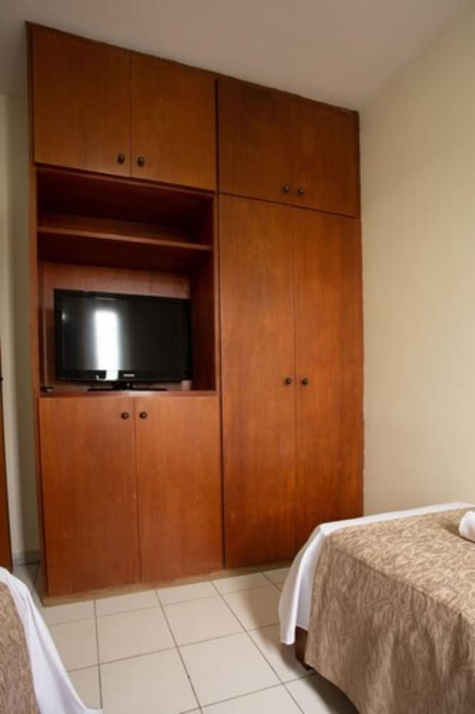 Twin Room - Photo 7