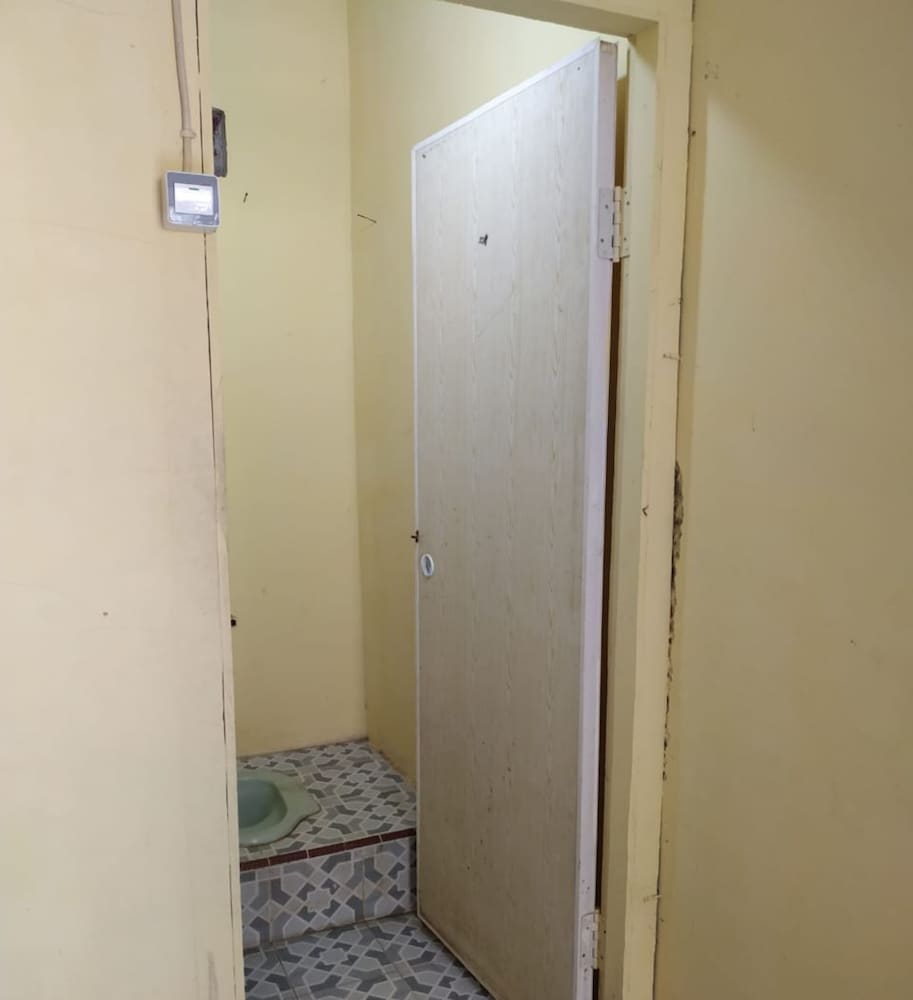 Economy Room photo 3