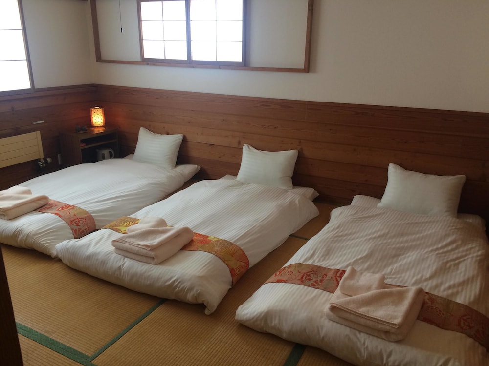 Triple Futon Room photo 2