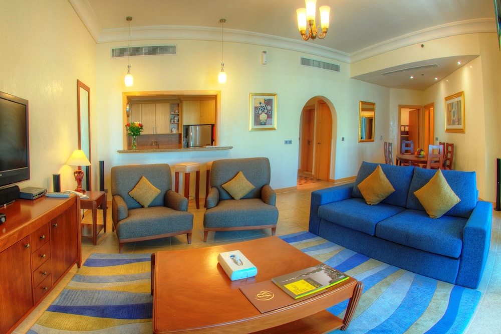 Two Bedroom Apartment Partial Sea View inclusive of 4 Beach Access photo 3