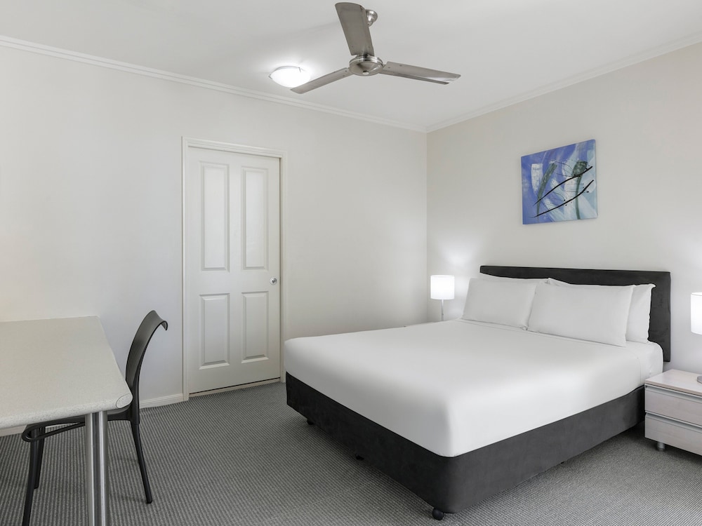 Standard Hotel Room photo 1