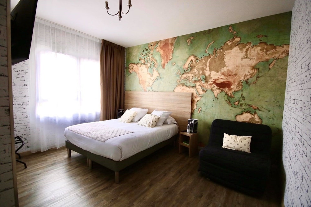 Superior Triple Room photo 3