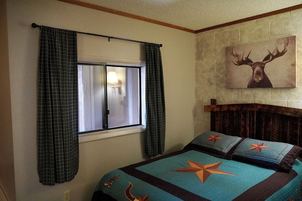Double Room Single Use, 2 Double Beds