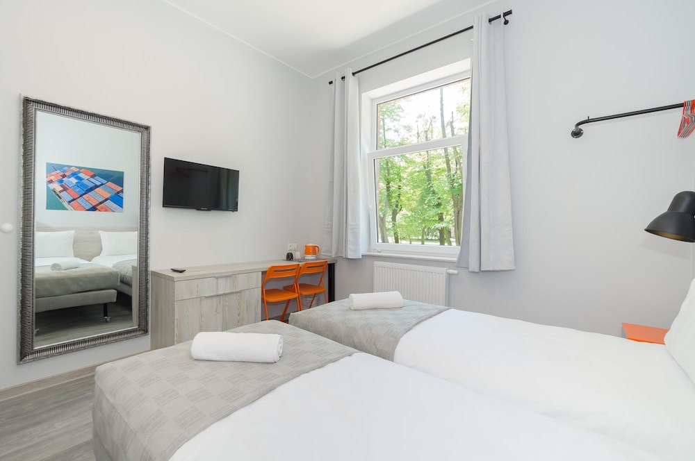 Twin Room (6) - Photo 3