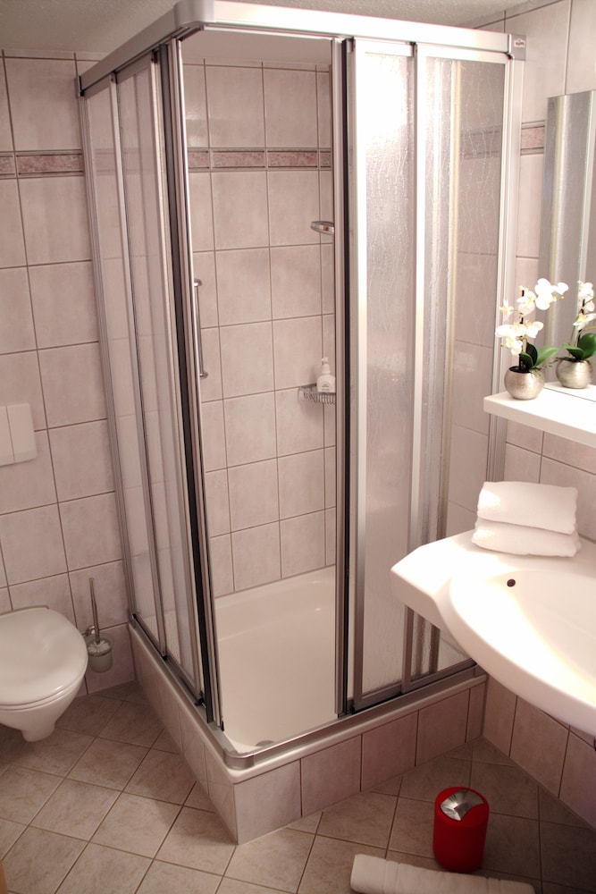 Double Room - Photo 3