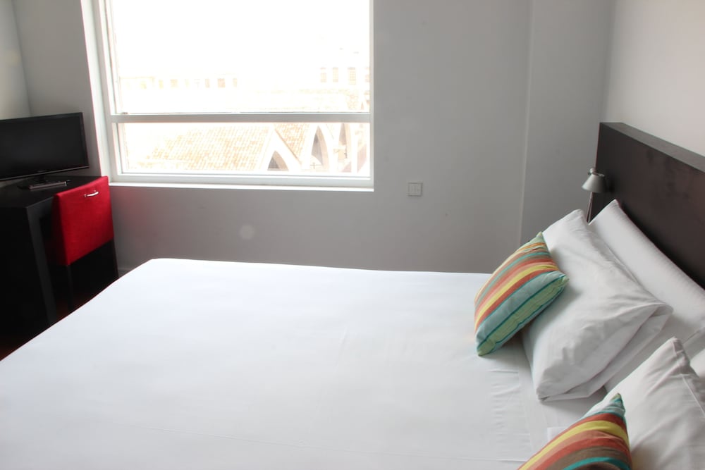 Junior Suite, Jetted Tub (1 Adult)