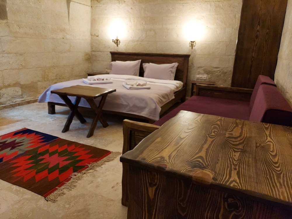 Deluxe Room - Photo 24