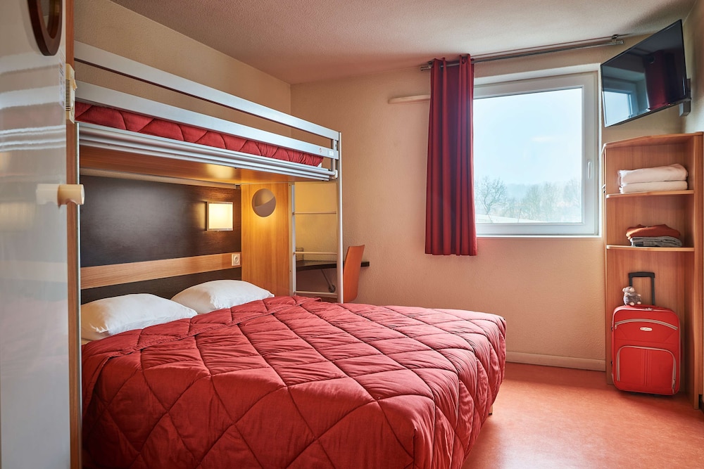 Standard Room, Multiple Beds (1 Double and 1 Single bed) - Photo 2