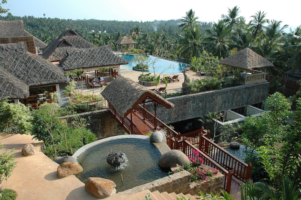 Deluxe Suite, 1 King Bed, Balcony, Sea View - Photo 2