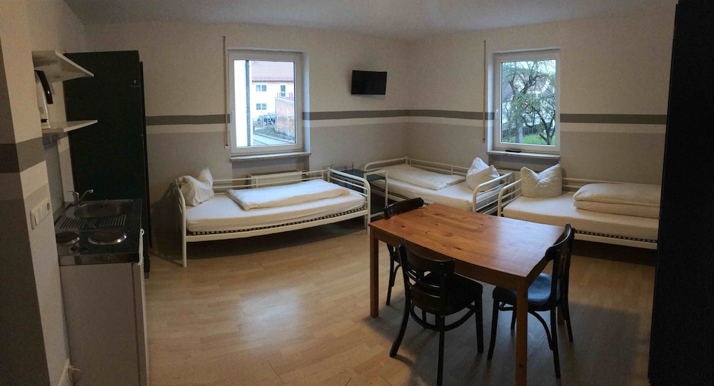 Basic Triple Room, Shared Bathroom