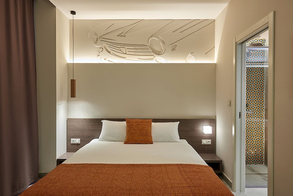 Standard Double or Twin Room photo 3