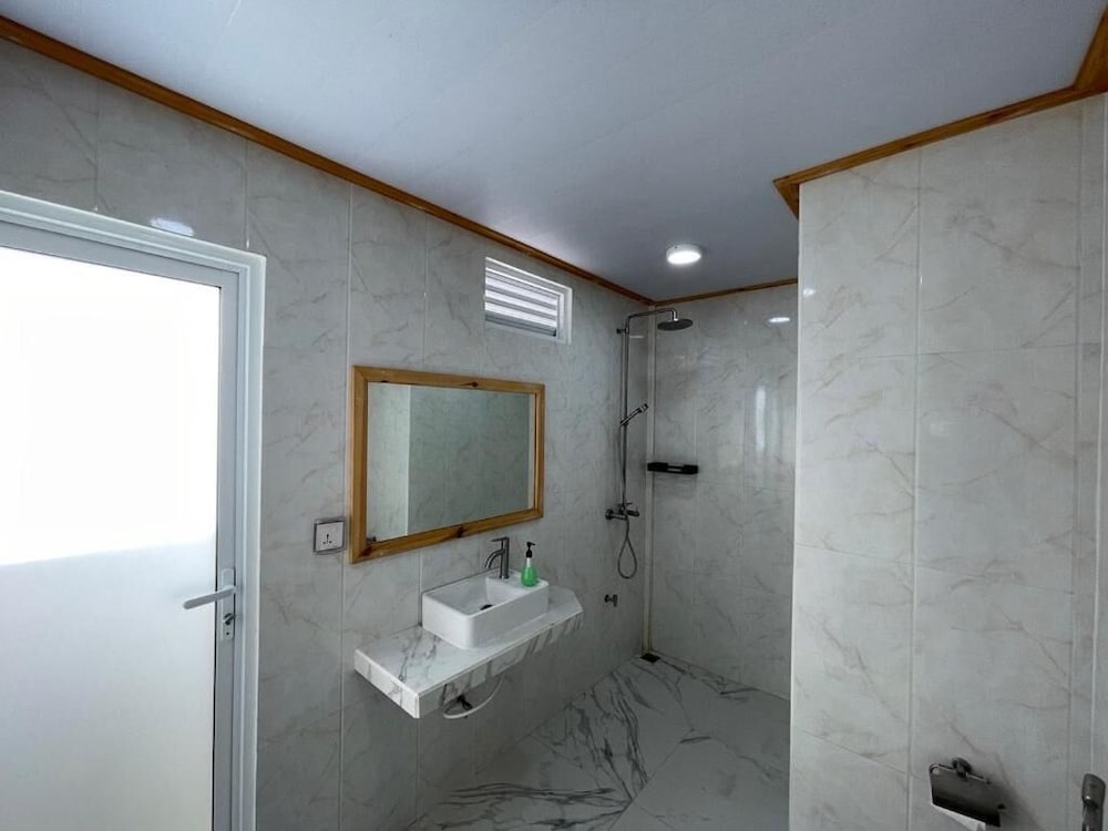 Deluxe Double Room, Balcony, City View photo 2