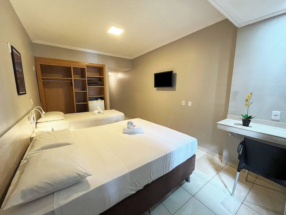 Deluxe Triple Room photo 3