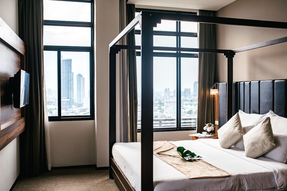 Suite, Corner photo 1