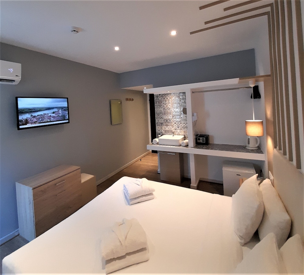 Standard Double Room, 1 Double Bed photo 3