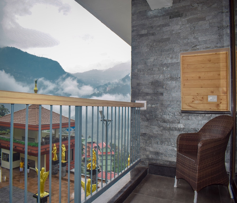 Premium Room - Photo 15