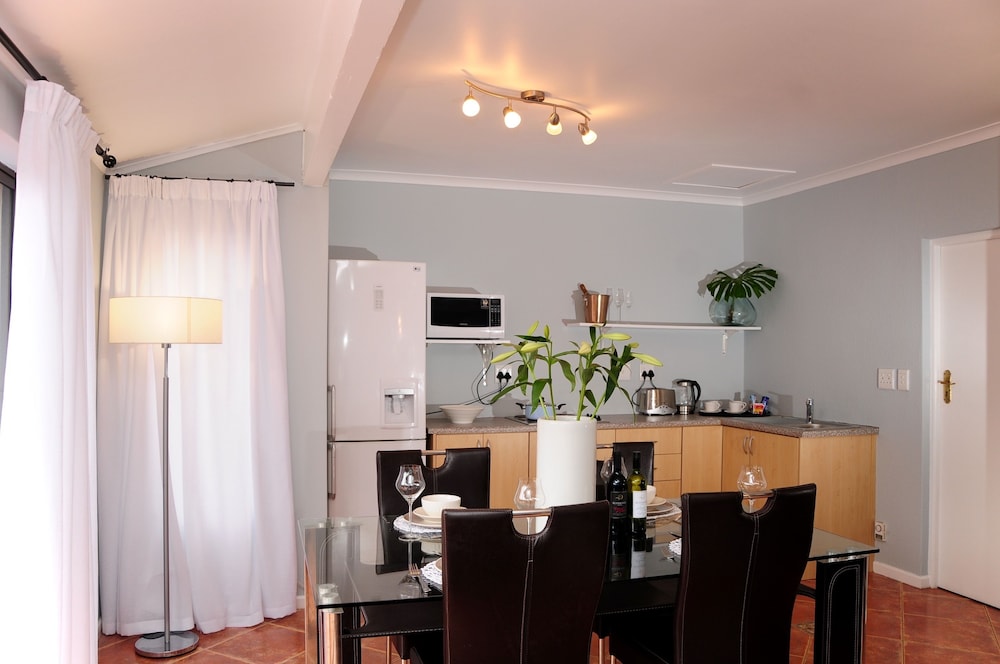 Family Apartment, Kitchen, Poolside photo 2