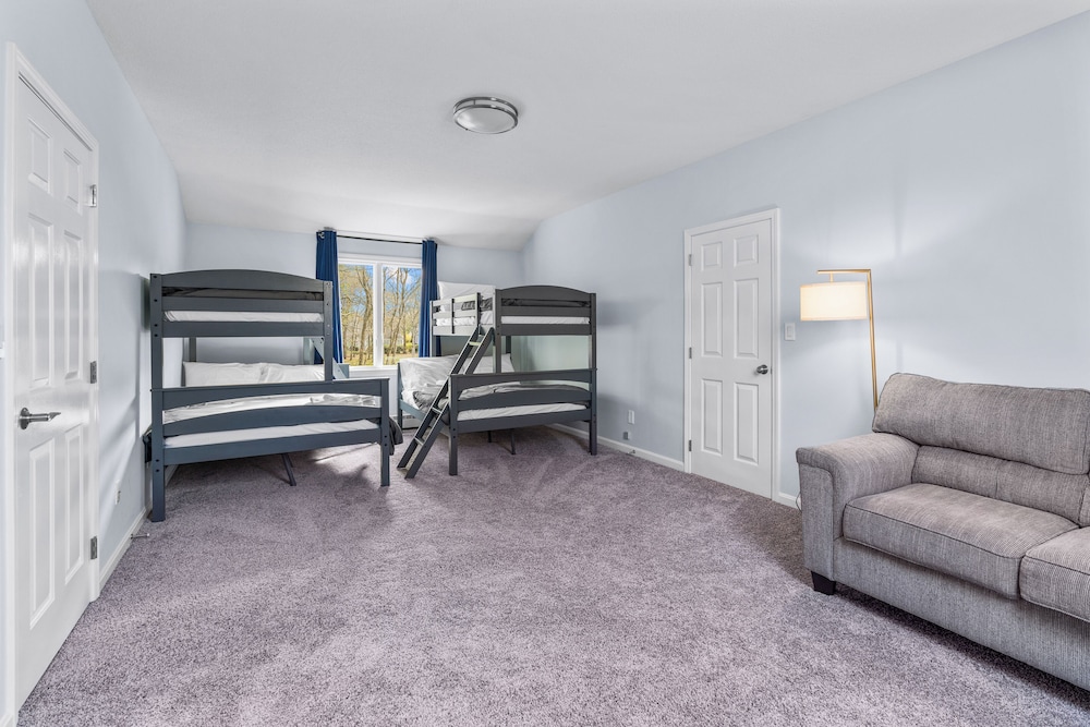 House, Multiple Beds, Balcony, Garden View photo 3