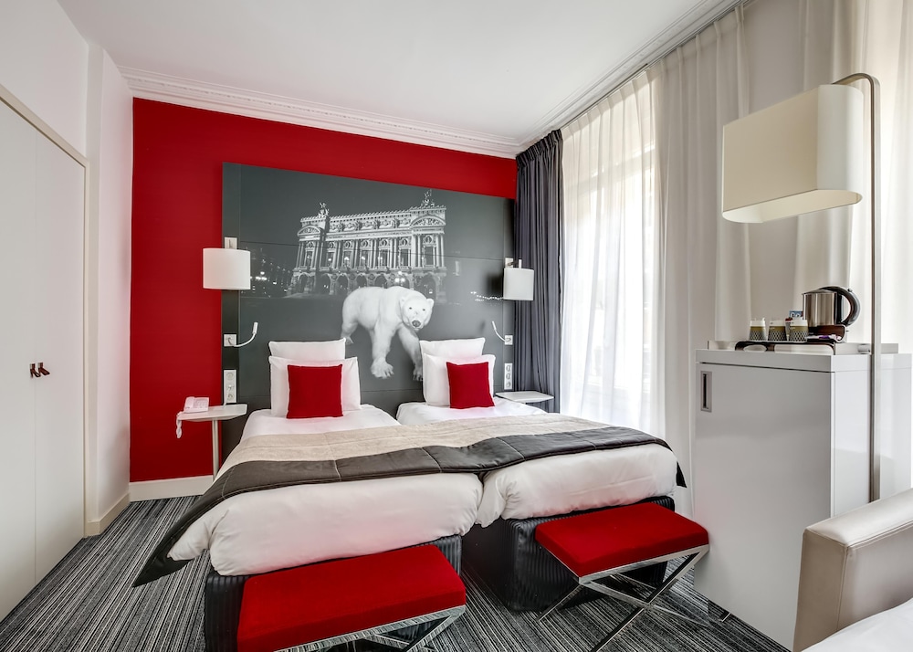 Superior Twin Room, Multiple Beds photo 3