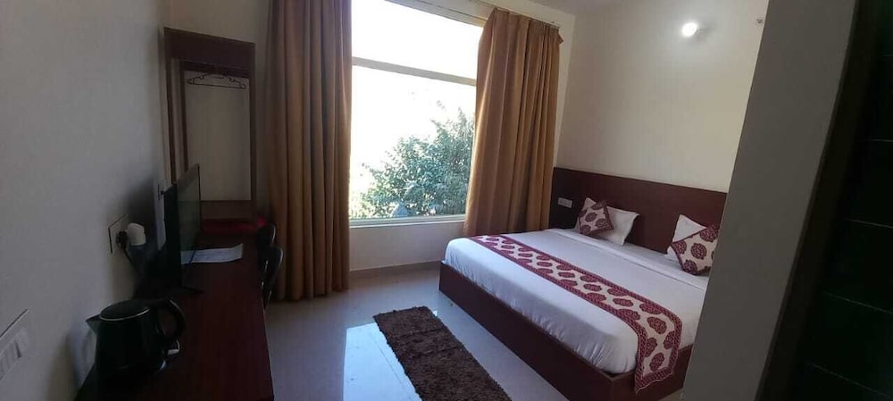 Premium Room - Photo 8