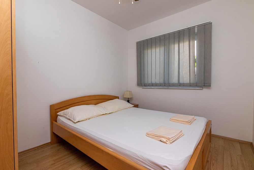 Apartment (A5)