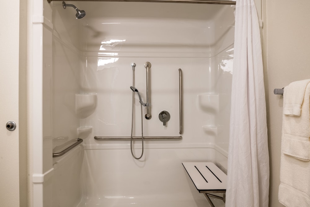 Amsterdam Inn & Suites, an Ascend Collection Hotel, Photo 8