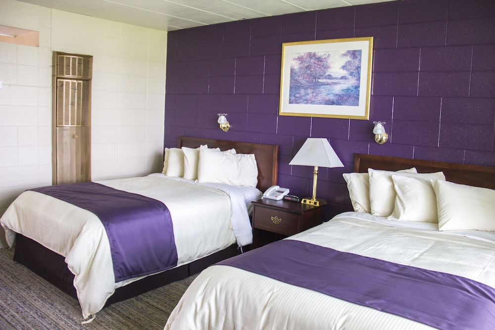Premium Room, 2 Double Beds, River View photo 3
