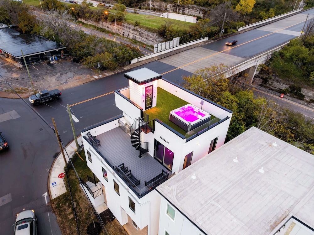Elevator With Rooftop Hot Tub Pet-friendly Yard, Foto 51
