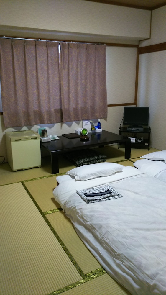 Traditional Room, Smoking