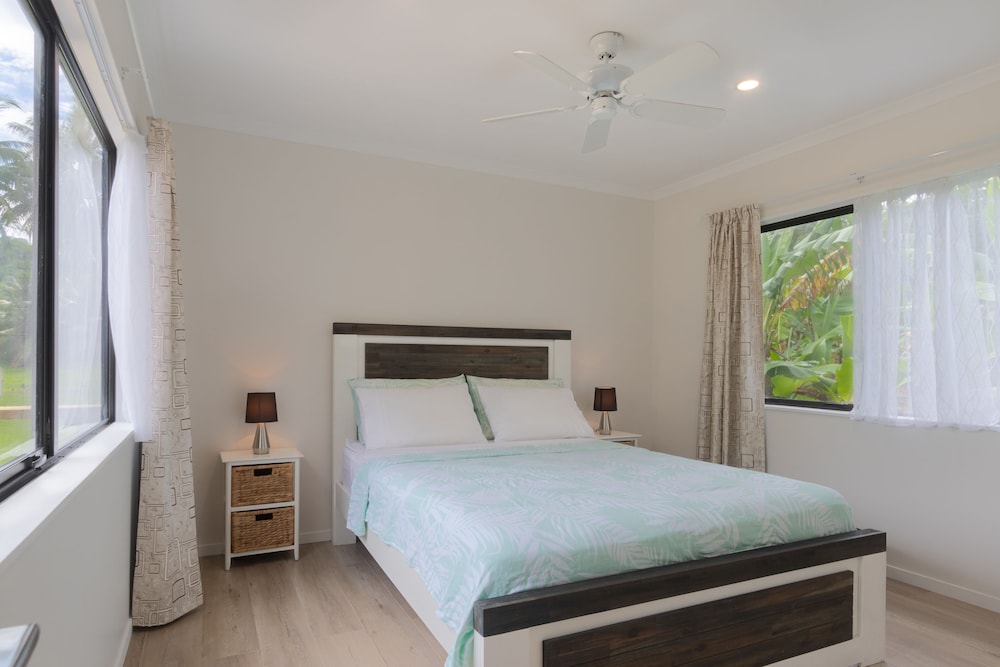 Superior House, 3 Bedrooms, Kitchen photo 2