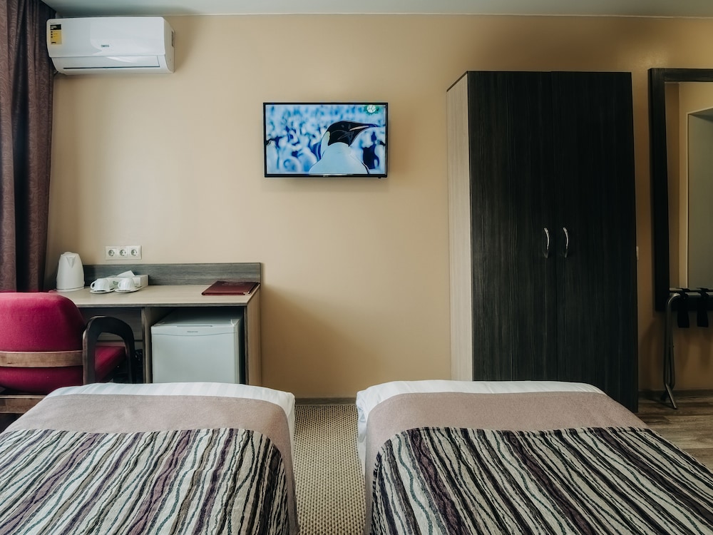 Standard Double or Twin Room photo 2