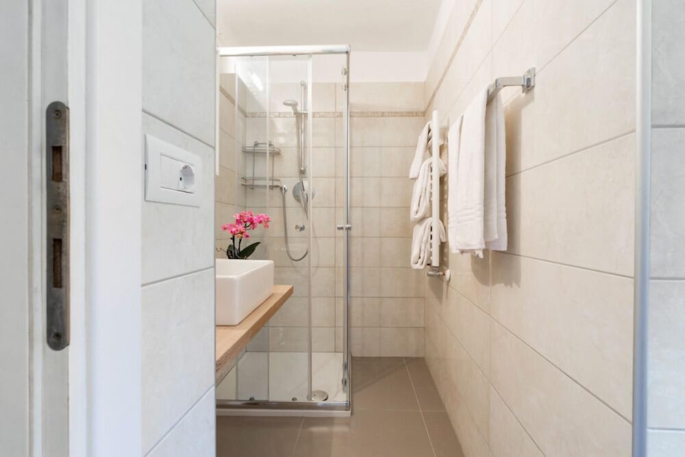Double or Twin Room - Photo 14