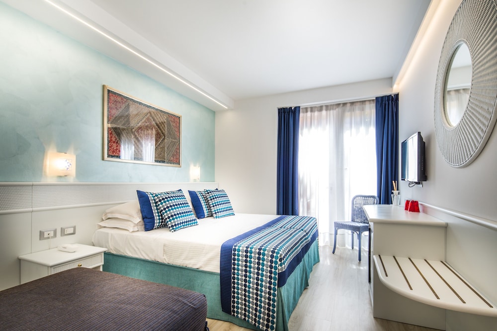 Superior Double or Twin Room photo 2