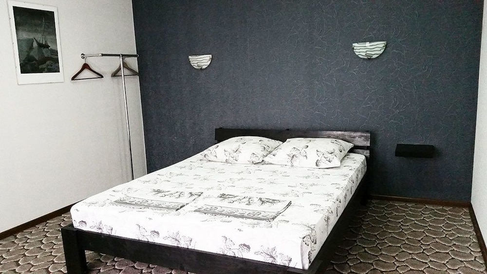 Family Room, 2 Bedrooms photo 1