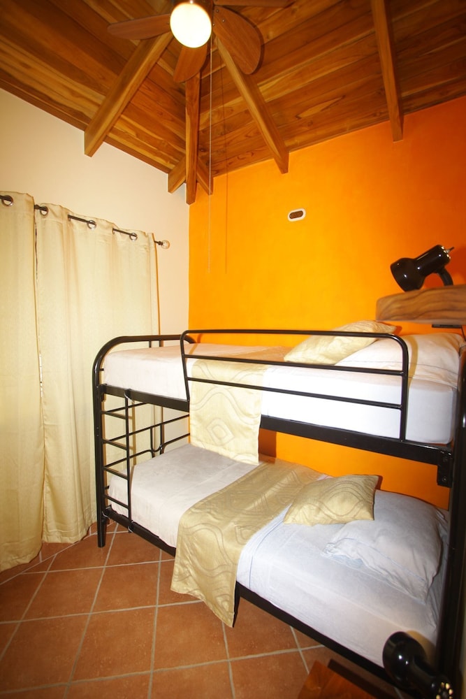 Deluxe Studio